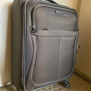 Samsonite carry on suitcase